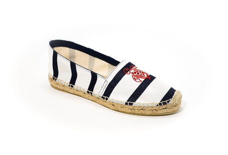 Red Turtle Blue and White Stripes